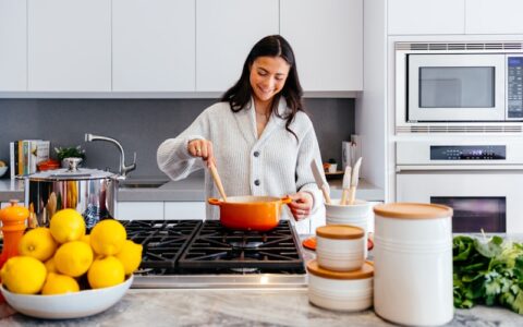 Aluminum Kitchen Cabinets Disadvantages | Hidden Risks | Smart Planning